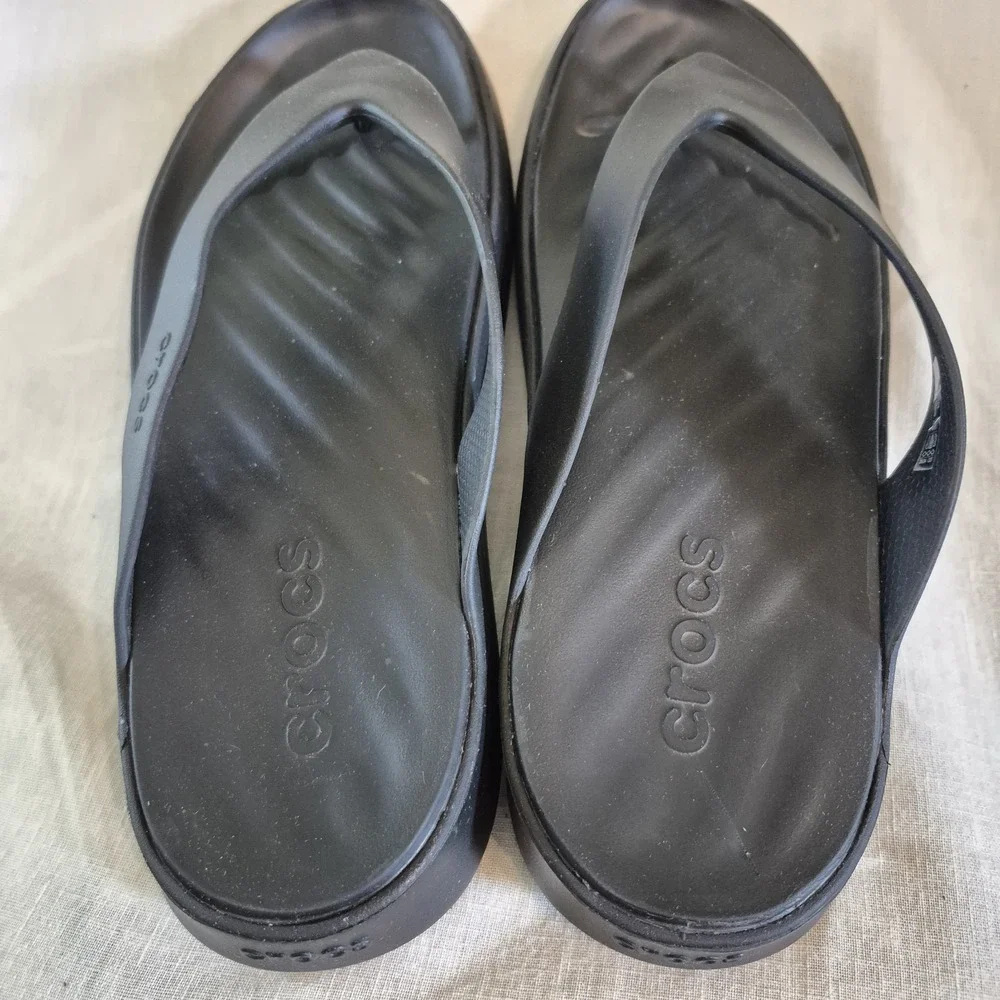 Crocs Womens Size 10 Getaway Platform Flip Flop Sandals Comfort Beach Resortwear